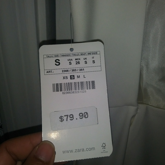 Dress - Picture 3 of 4